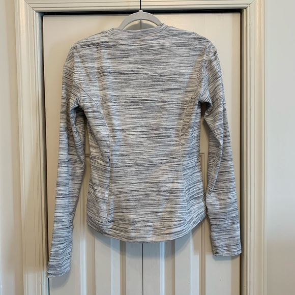 Lululemon close to crossing Long sleeve pullover - Picture 6 of 9